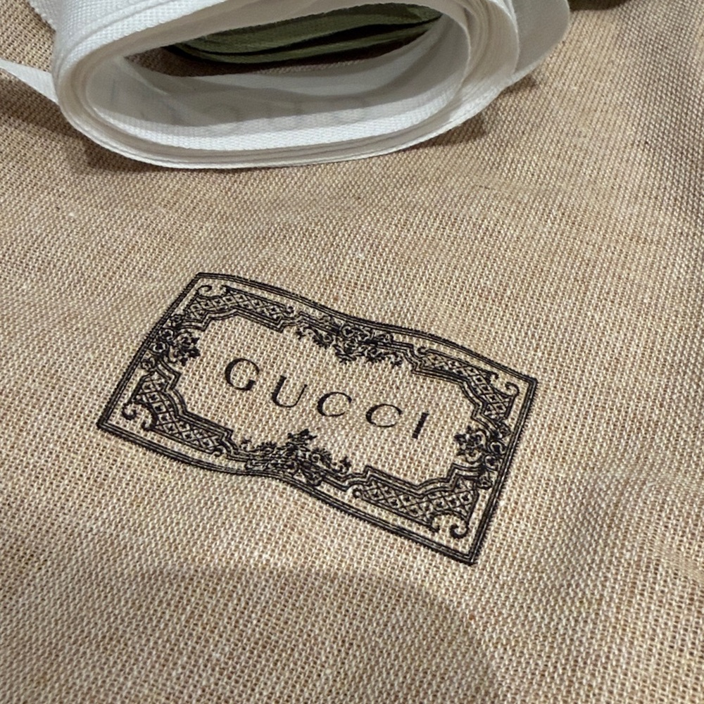 Gucci Shoe Dust Bags & Ribbons - Picture 3 of 3